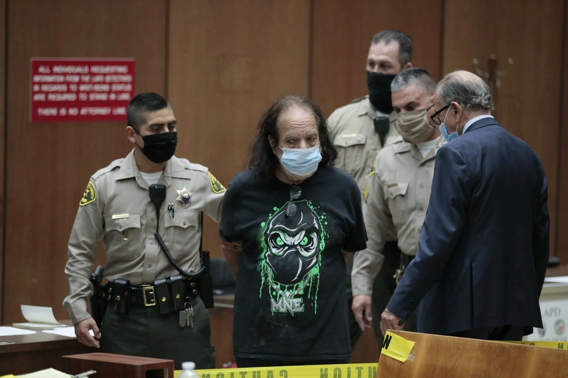 Ron Jeremy es acusado de abusar sexualmente de 21 mujeres, incluyendo dos menores de edad. Foto Afp