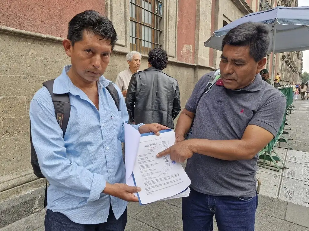 Representantes del Comité Comunitario de Copanateyac viajaron a la CDMX para presentar su queja ante autoridades capitalinas. Foto Tomada de Facebook Carretera Artesanal Ocotequila Gro