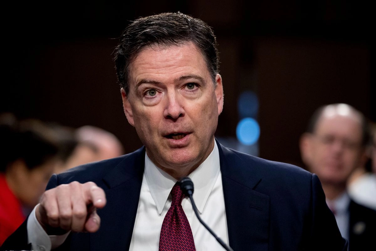 Comey fue despedido meses después del inicio de la primera administración de Trump y fue durante mucho tiempo un objetivo primordial para los seguidores de Trump que buscan represalias. Foto