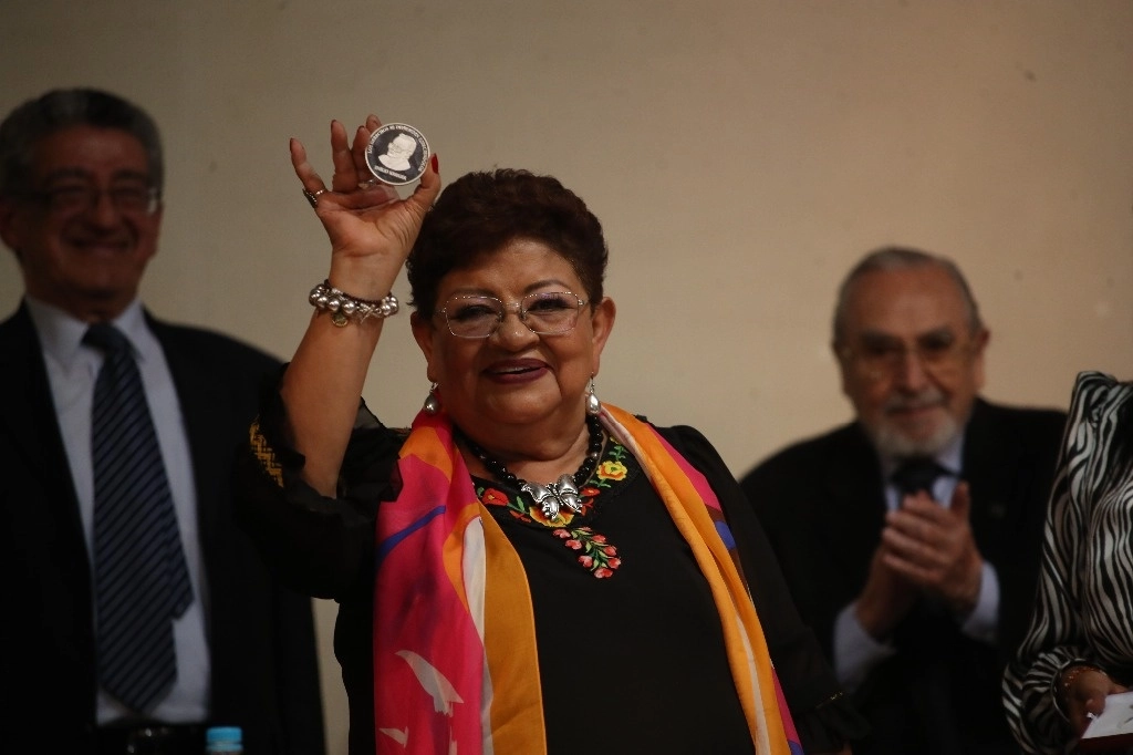 Asimismo acusaron que gente cercana al diputado panista Héctor Barrera fue la que marchó por la mañana en contra de la ratificación de la fiscal Ernestina Godoy. Foto Cuartoscuro / Archivo