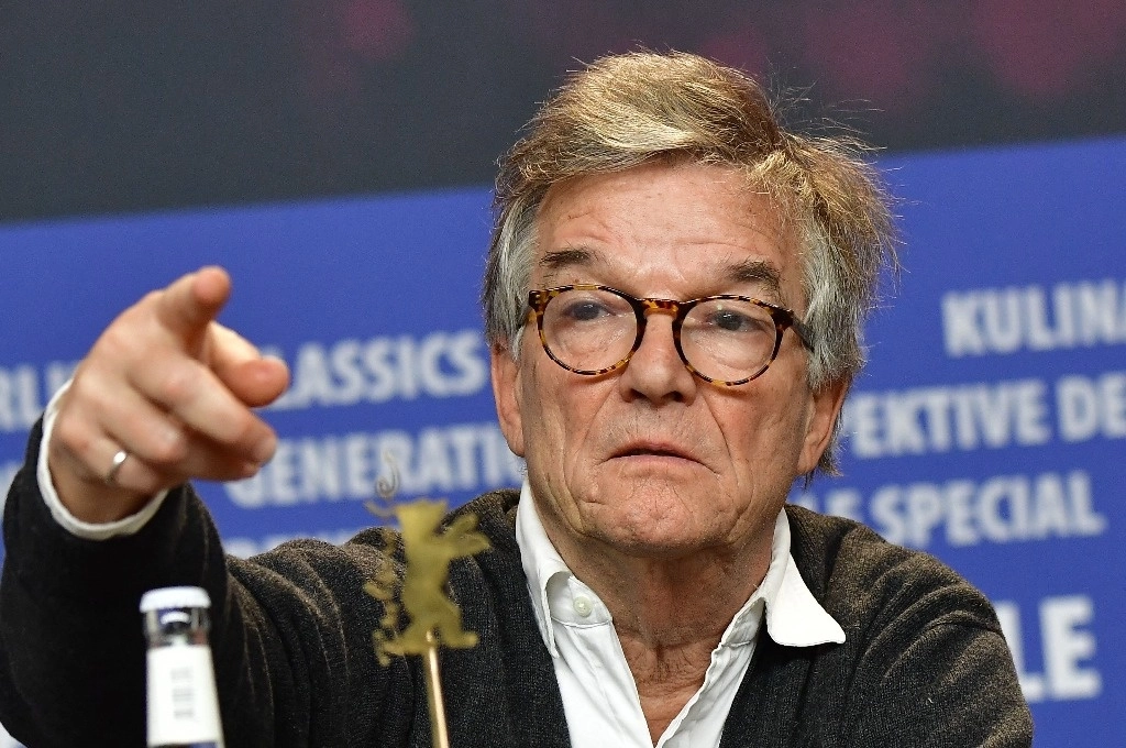 El cineasta francés, Benoît Jacquot, durante la conferencia de prensa de su película 'Eva', en la edición 68 de la Berlinale, el 17 de febrero de 2018. Foto Afp 