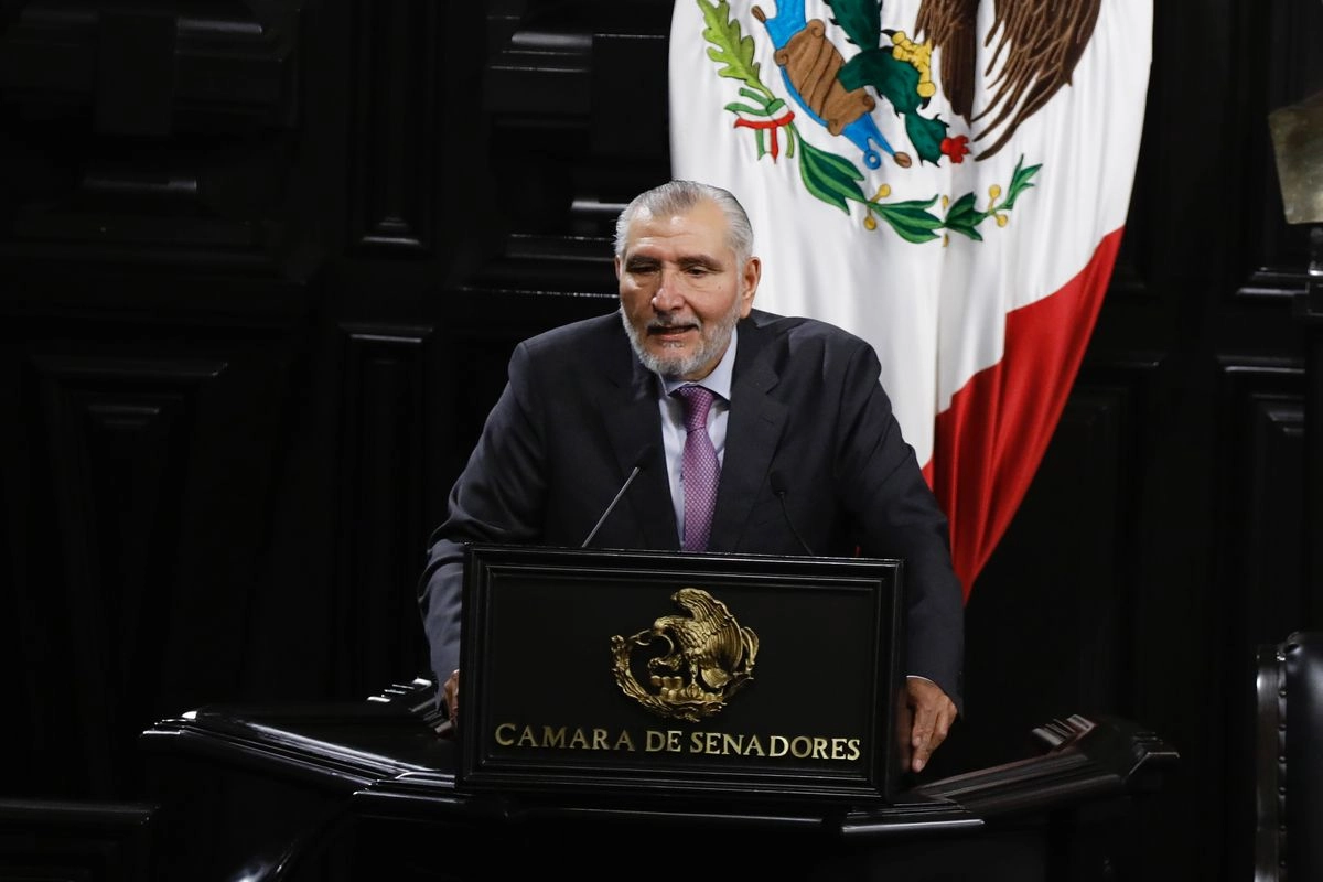 Cuestionado sobre la posibilidad de que  se presente a declarar voluntariamente ante la Fiscalía General de la República (FGR), respondió: “Yo voy a esperar a que la Fiscalía , si lo considera necesario, me cite a declarar”. Foto