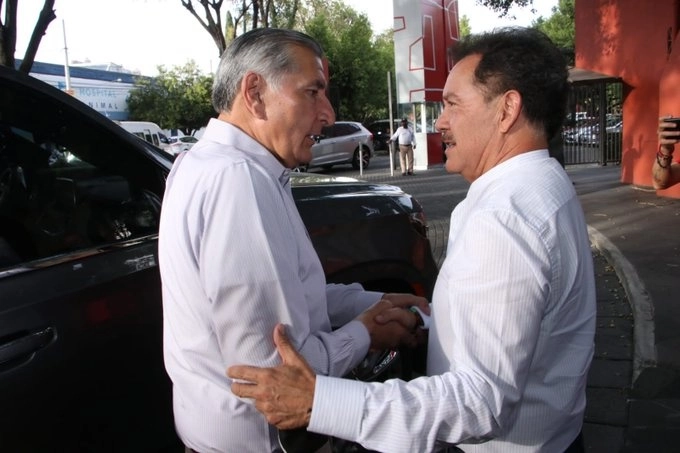 Adán Augusto López e Ignacio Mier durante la reunión. Foto del twitter del legislador