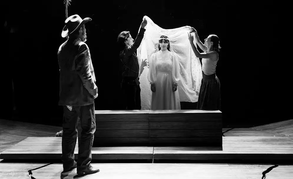 La Jornada - Adaptan 'Bodas de sangre' a la realidad del noreste mexicano  en una versión inmersiva