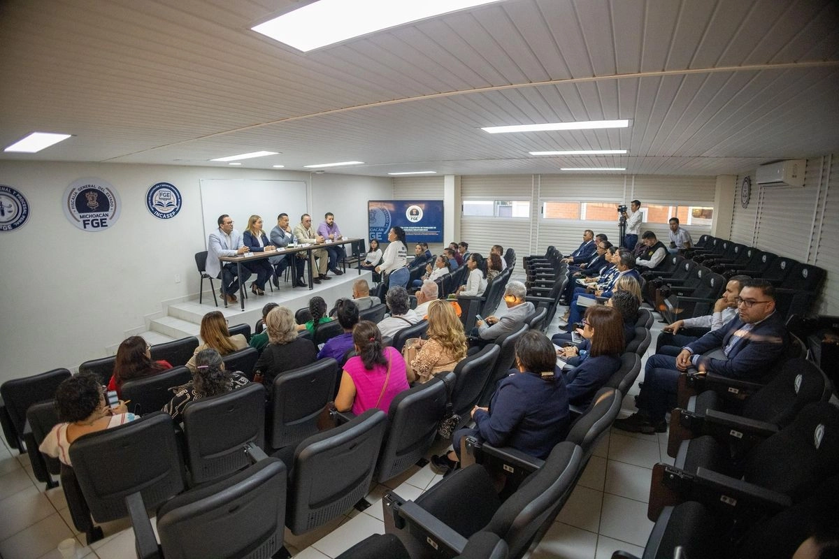 Con esta medida, el fiscal, Carlos Torres,  busca poner fin a una de las prácticas más señaladas y repudiadas por la ciudadanía, al garantizar que los servicios de procuración de justicia se realicen sin condicionamientos económicos ni abusos hacia las víctimas y sus familiares.