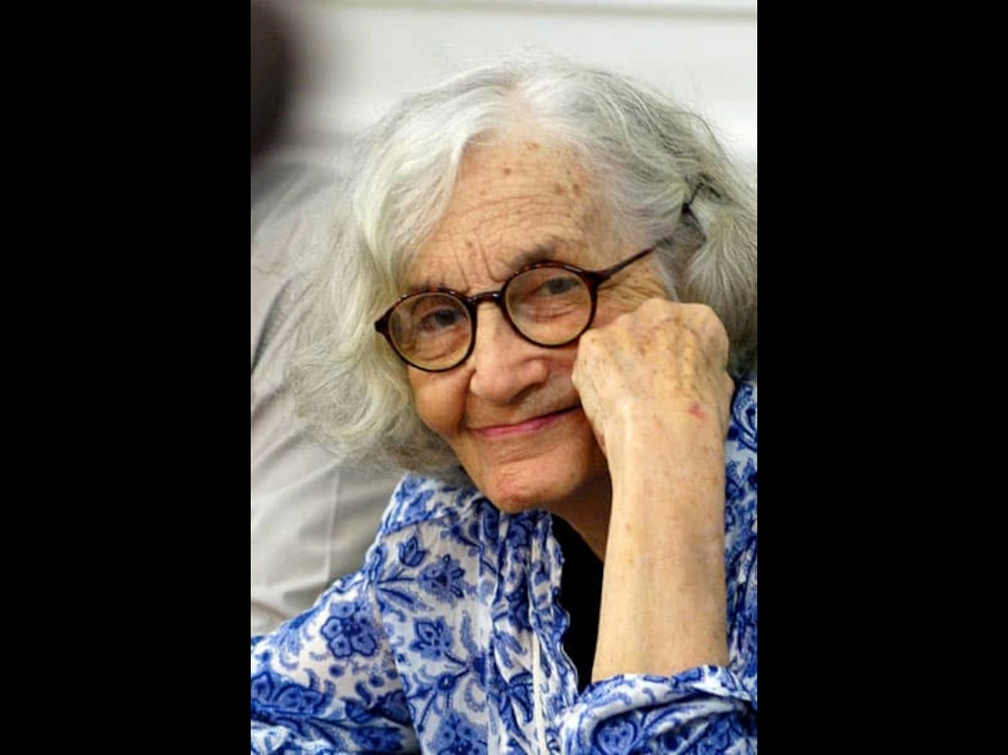 Fina García-Marruz integró el consejo de redacción de la revista Clavileño y de la publicación Orígenes (1944-1956), encabezada por José Lezama Lima y conformada además por su esposo Cintio Vitier, Eliseo Diego, Octavio Smith, Gastón Baquero, Ángel Gaztelu y Cleva Solís. Foto tomada del Twitter de @DiazCanelB
