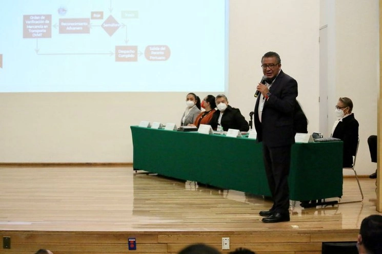 Horacio Duarte, administrador general de Aduanas. Foto tomada del Twitter de @SATMX

