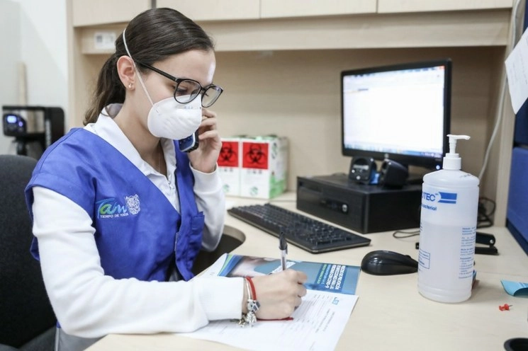 El proceso de análisis se realiza mediante la técnica de reacción en cadena de la polimerasa (PCR). Foto La Jornada