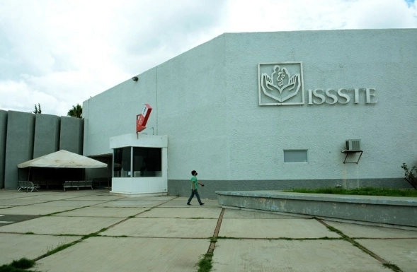 Instalaciones del ISSSTE en la Ciudad de México. Foto Alfredo Valadez / Archivo