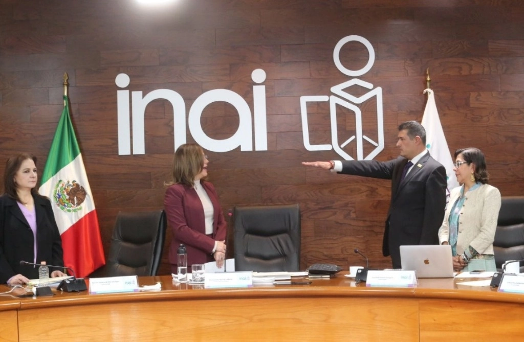 Adrián Alcalá Méndez fue designado para encabezar el INAI durante los próximos tres años. Imagen tomada de la red social X @INAImexico
