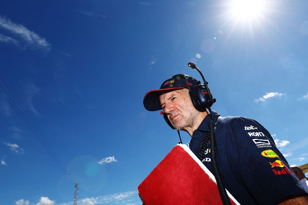 Adrian Newey, brilliant F1 engineer, will leave Red Bull in 2025