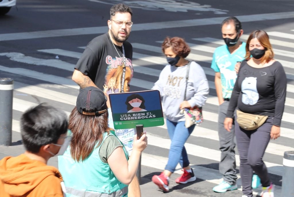 Actividad en el Centro Histórico de la Ciudad de México, el 10 de junio de 2021. Foto Roberto García Ortiz