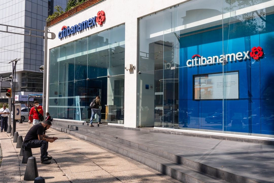 El avance de la Inteligencia Artificial pone en riesgo a usuarios de bancos por aplicación, principalmente por el robo de identidad. Foto 