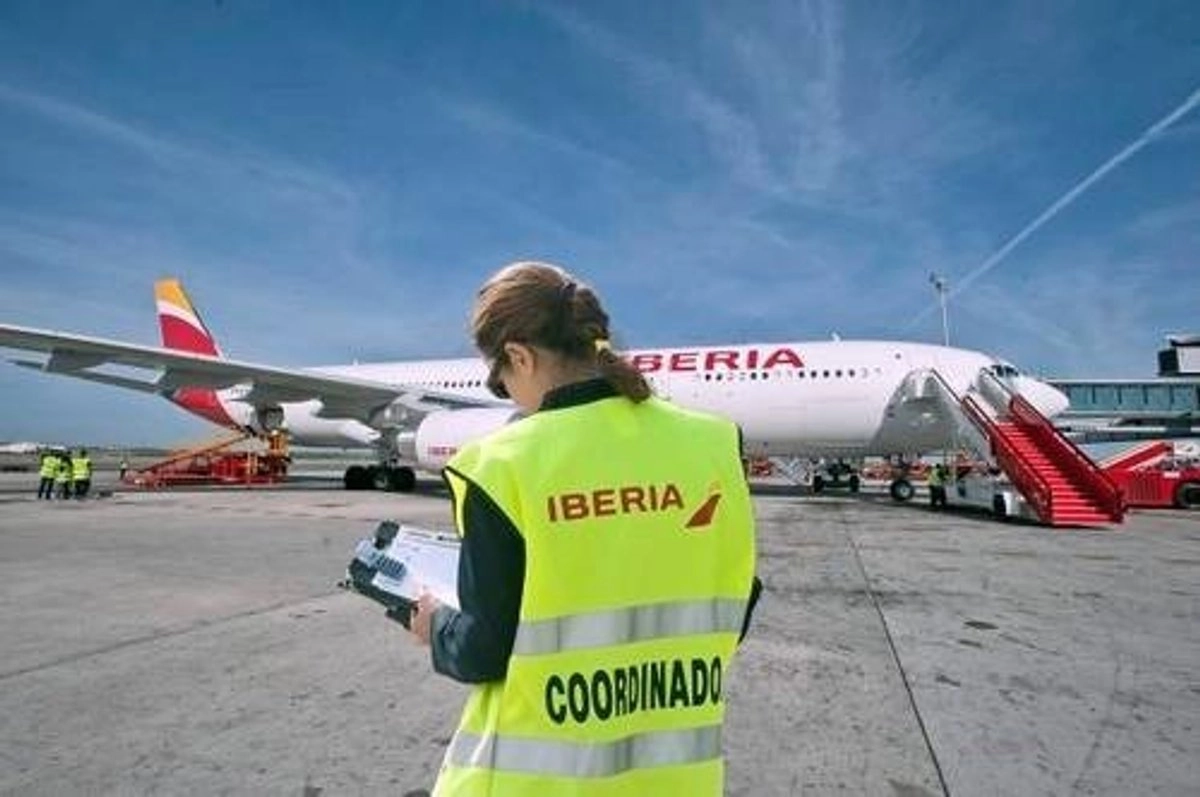 A la par, la Aeronáutica Civil de Colombia activó una serie de coordinación con las aerolíneas comerciales que operan en la región. 