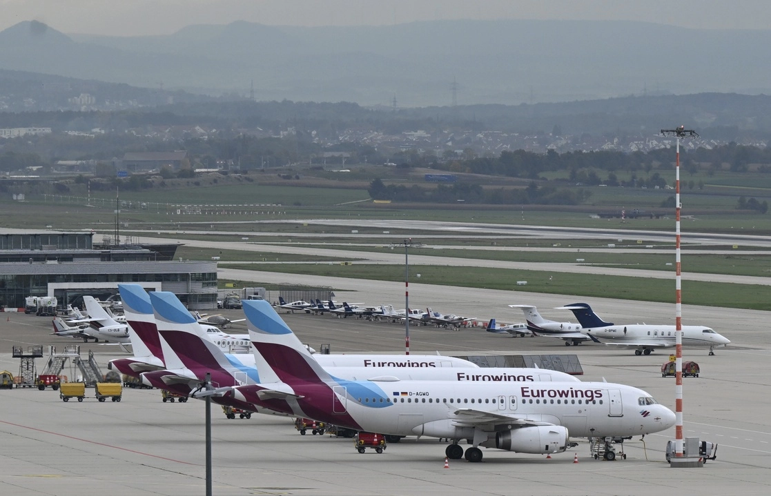 Aviones en un aeropuerto de Alemania. Foto Ap