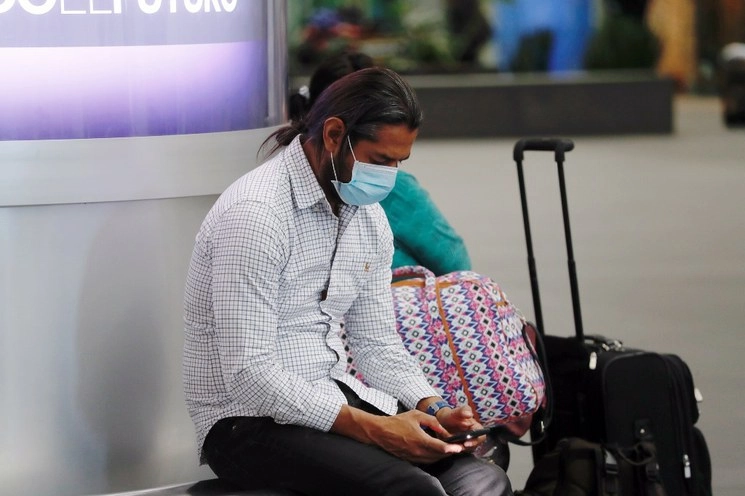 En la terminal 2 del Aeropuerto Internacional de la Ciudad de México. Foto Cristina Rodríguez 