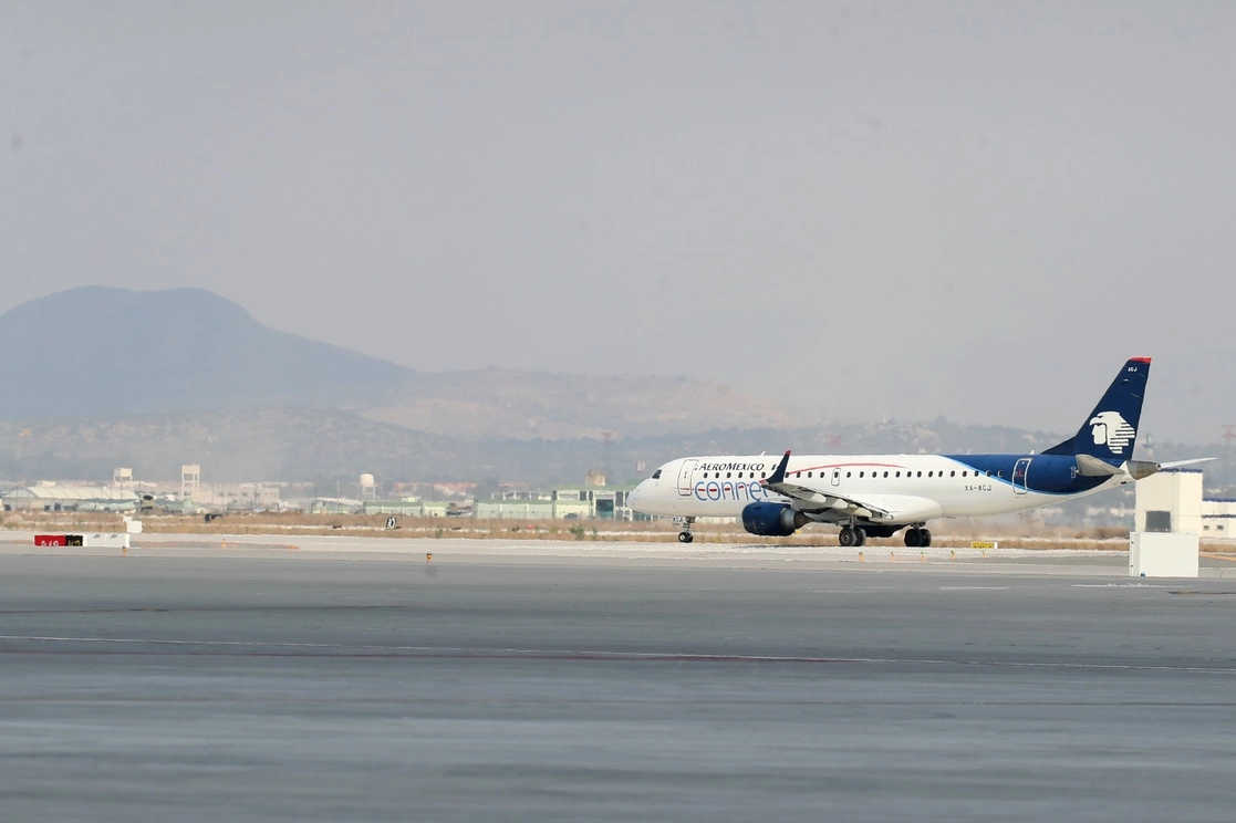 Aeroméxico informó que duplicará su oferta de destinos desde el AIFA. Foto Roberto García Ortiz / Archivo