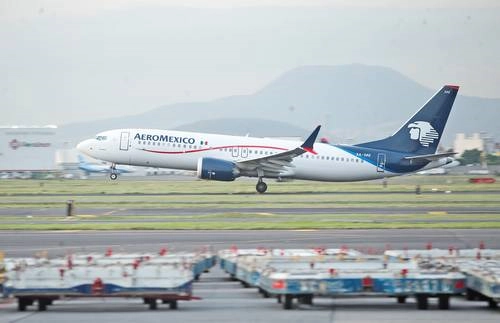 Las tres nuevas rutas serán operadas con aviones Boeing 737 que ofrecen, entre otras amenidades, conectividad
Wi-Fi, pantallas personales y sistema de iluminación Sky Interior, anunció la aerolínea.  Foto Cristina Rodríguez / archivo 