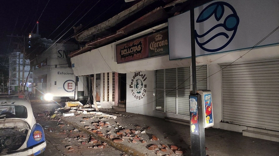 La presidenta municipal de Acapulco, Adela Román Ocampo solicitó el apoyo de la ciudadanía para apoyar a las comunidades rurales afectadas por el sismo. Foto Xinhua
