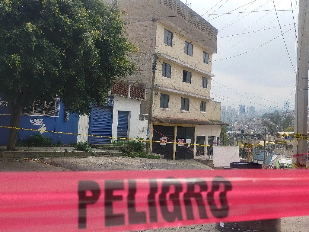 Aspectos del edificio que está a punto de ser derrumbado. Foto Silvia Chávez