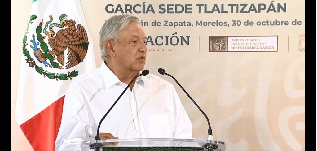 El Presidente en la inauguración de la Universidad para el Bienestar Benito Juárez García, en Tlaltizapán, Morelos. Foto @lopezobrador_