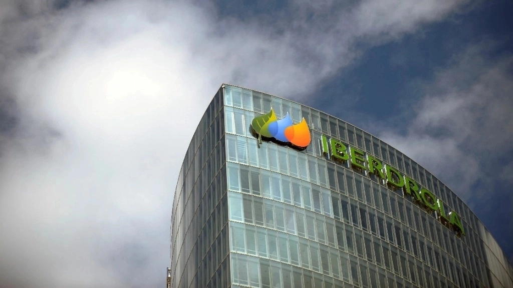 En la imagen de archivo, la torre de Iberdrola en Madrid. Foto Europa Press