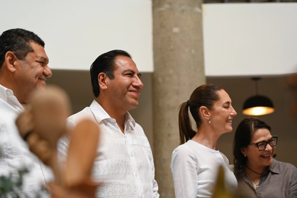 El gobernador Eduardo Ramírez acompaña a la presidenta Claudia Sheinbaum durante  el inicio de la construcción del Parque Ecoturístico ”La Ceiba”, en Palenque, Chiapas, el 14 diciembre 2024. Foto tomada de X @ramirezlalo_
