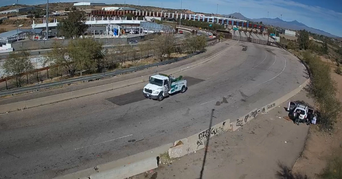 En San Luis Río Colorado se mantiene el bloqueo, pero en las garitas Lukeville-Sonoyta y Mariposa, en Nogales, fue reabierto al tránsito luego de una mesa de negociación entre los manifestantes y el gobierno estatal. Foto 