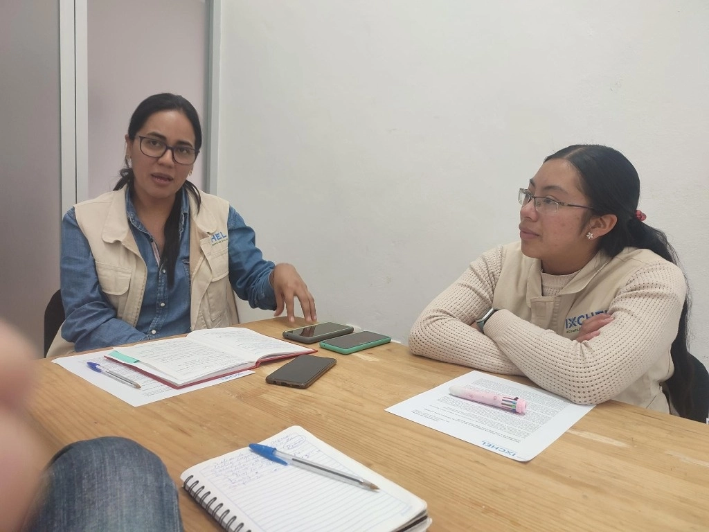 Ixchel y su proyecto de intérpretes en hospitales nació en 2021 en el marco de la pandemia, cuando trabajadoras de la agrupación llamada Cántaro Azul, de la cual dependía, acudieron al hospital de las Culturas a solicitar servicios y atención médica por Covid-19 y se dieron cuenta de que la mayor de las atenciones se daba en español, cuando a ese nosocomio llegan familias indígenas de diferentes regiones. Foto Elio Henríquez 