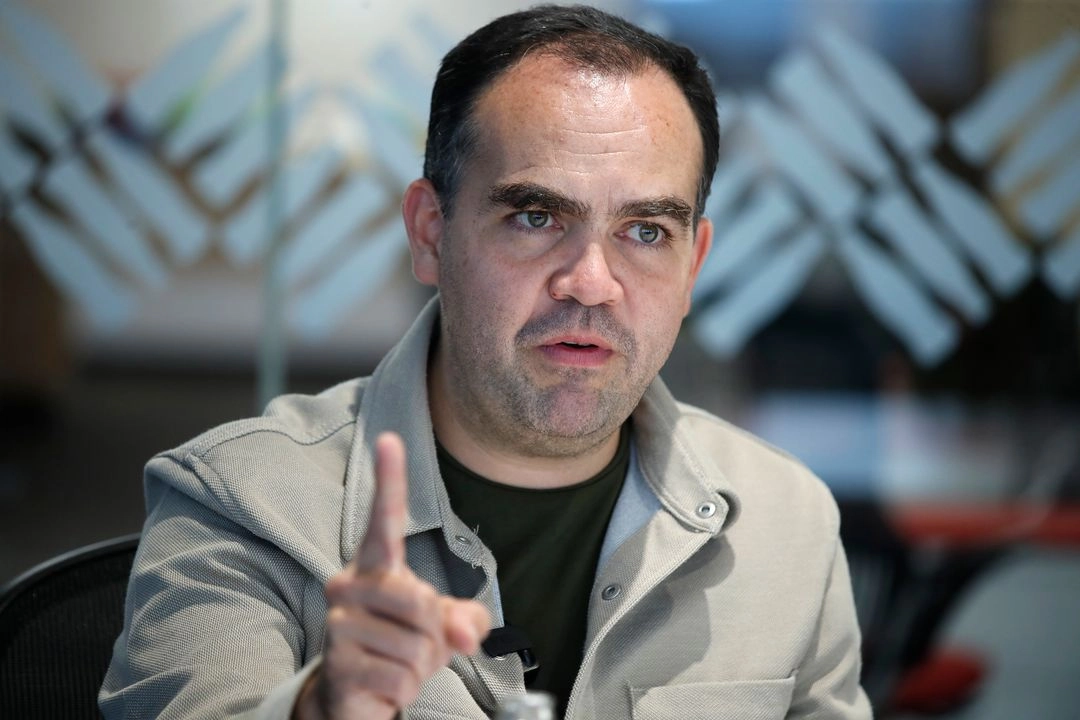  Coca-Cola se comprometió a realizar inversiones superiores a 150 millones de pesos para impulsar un programa integral de acciones en beneficio del desarrollo hídrico, informó Patricio Caso.