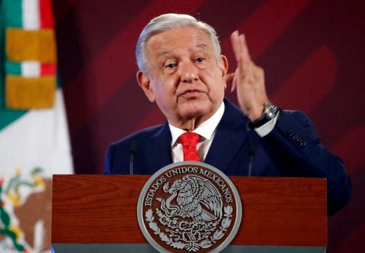 El presidente de México, Andrés Manuel López Obrador, durante su conferencia matutina en Palacio Nacional, en la Ciudad de México, el 9 de mayo de 2023. Foto Cristina Rodríguez