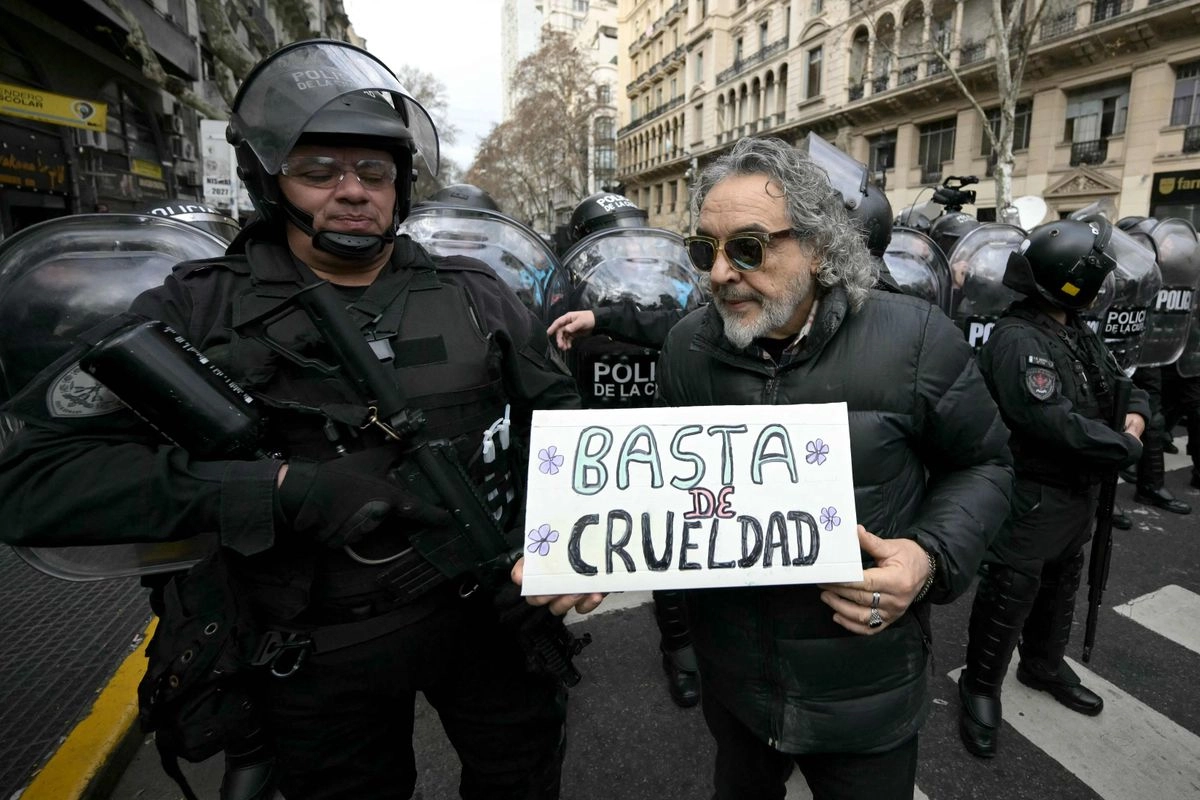 Las fuerzas de seguridad detuvieron al menos a 25 personas. Foto