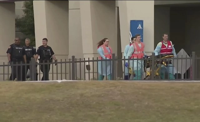 El ataque ocurrió en una base militar de Pensacola, Florida, en diciembre de 2019; tres marinos murieron. Foto Ap/Archivo
