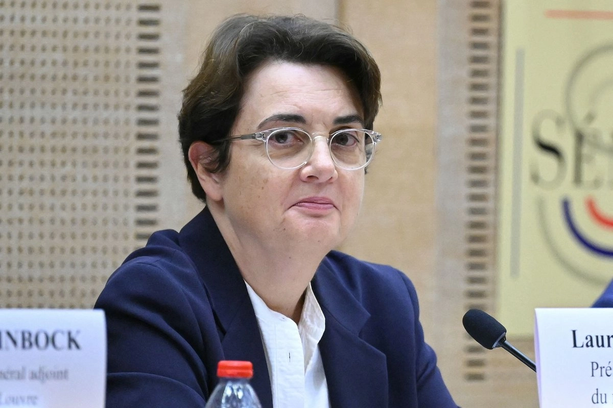 Tras el robo de joyas en el museo del Louvre, la directora del recinto, Lurence des Cars, sostuvo una audiencia en el Senado de Francia, el 22 de octubre de 2025. Foto