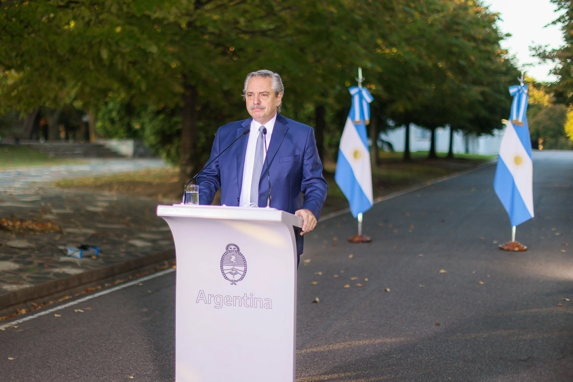 Alberto Fernández, presidente de Argentina. Foto Twitter @alferdez / Archivo