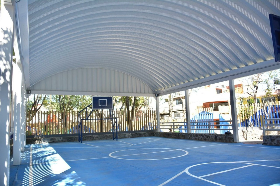 atricia Aceves Pastrana, cumplió con la inauguración un deportivo en la colonia Juventud Unida, el cual había sido solicitado por los vecinos de la zona Foto cortesía
