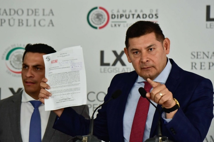 El senador de Morena, Alejandro Armenta denunció intimidación de la presidenta de la SCJN. Foto Cuartoscuro