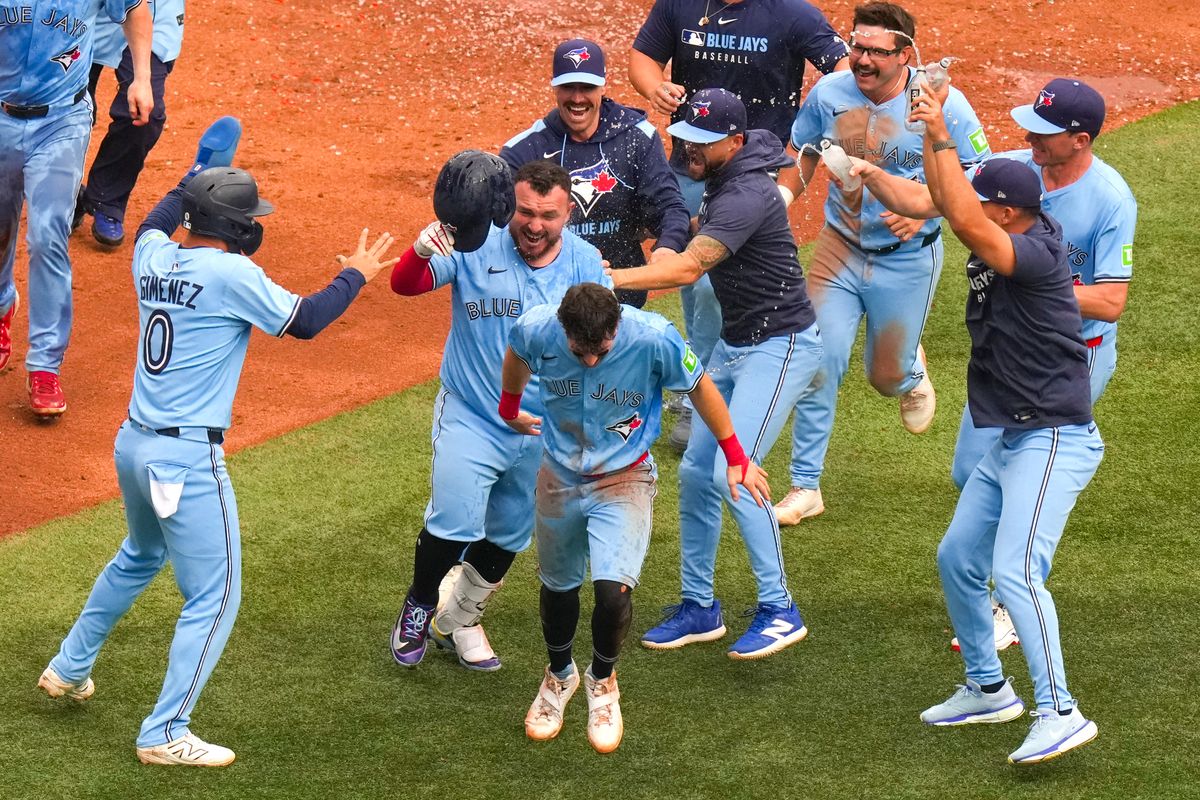 Alejandro Kirk le da la victoria a los Azulejos sobre los Orioles
