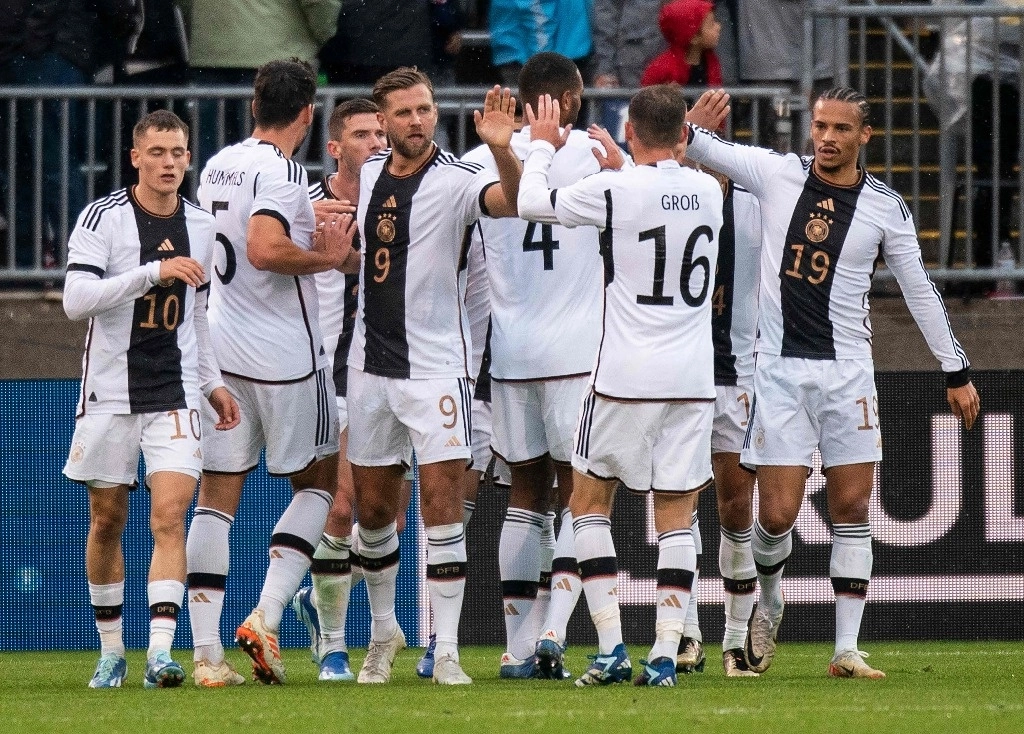 Los estadunidenses no supieron cómo detener el renovado espíritu de los europeos, que suman sus primeros kilómetros bajo el mando del técnico Julian Nagelsmann. Foto Afp.