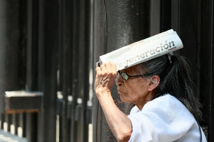 Para el jueves 1° de junio de 2023 se pronostican temperaturas de hasta 29 grados Celsius en la capital mexicana. Foto Roberto García Ortiz / Archivo
