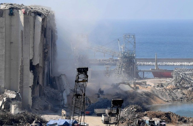 Rekha Das, consejera de crisis para el Programa de Naciones Unidas para el Desarrollo, expresó su preocupación por los residuos tóxicos generados por la gigantesca explosión en el puerto de Beirut y pidió que se analizara su impacto y peligrosidad. Foto Afp