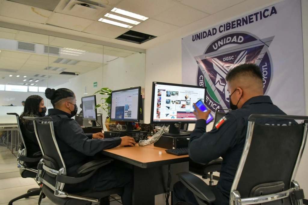 Instalaciones de la primera Unidad de la Policía Cibernética en Ciudad Nezahualcóyotl, Estado de México. Foto ‘La Jornada’ / Archivo