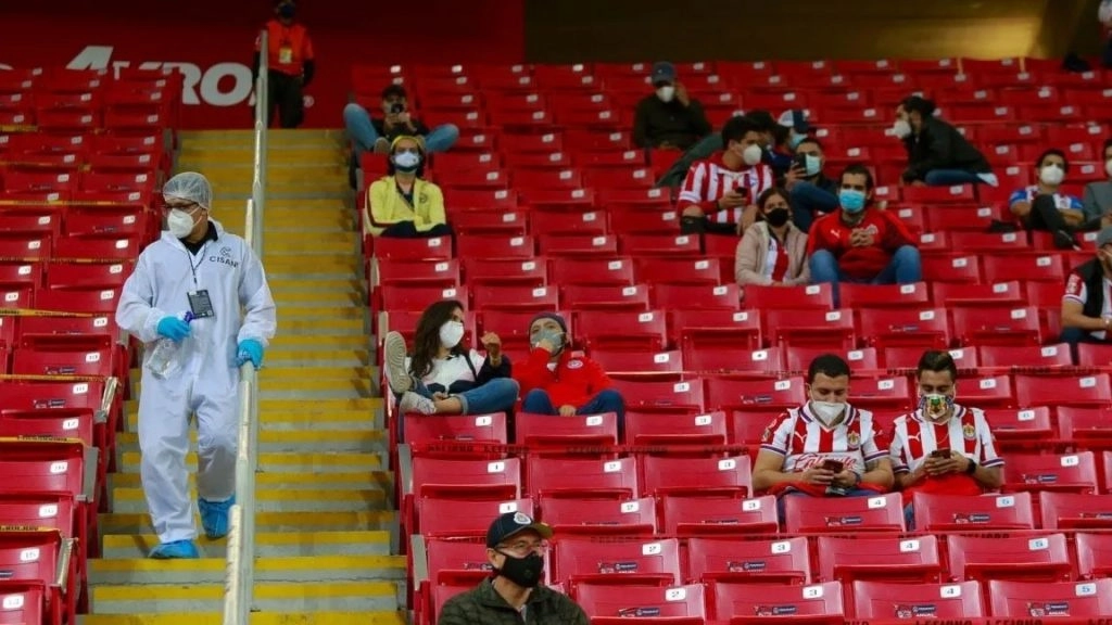 Los especialistas señalan que en mayo habría un riesgo menor para la apertura, aunque el riesgo cero no existe. Foto Jam Media / Archivo