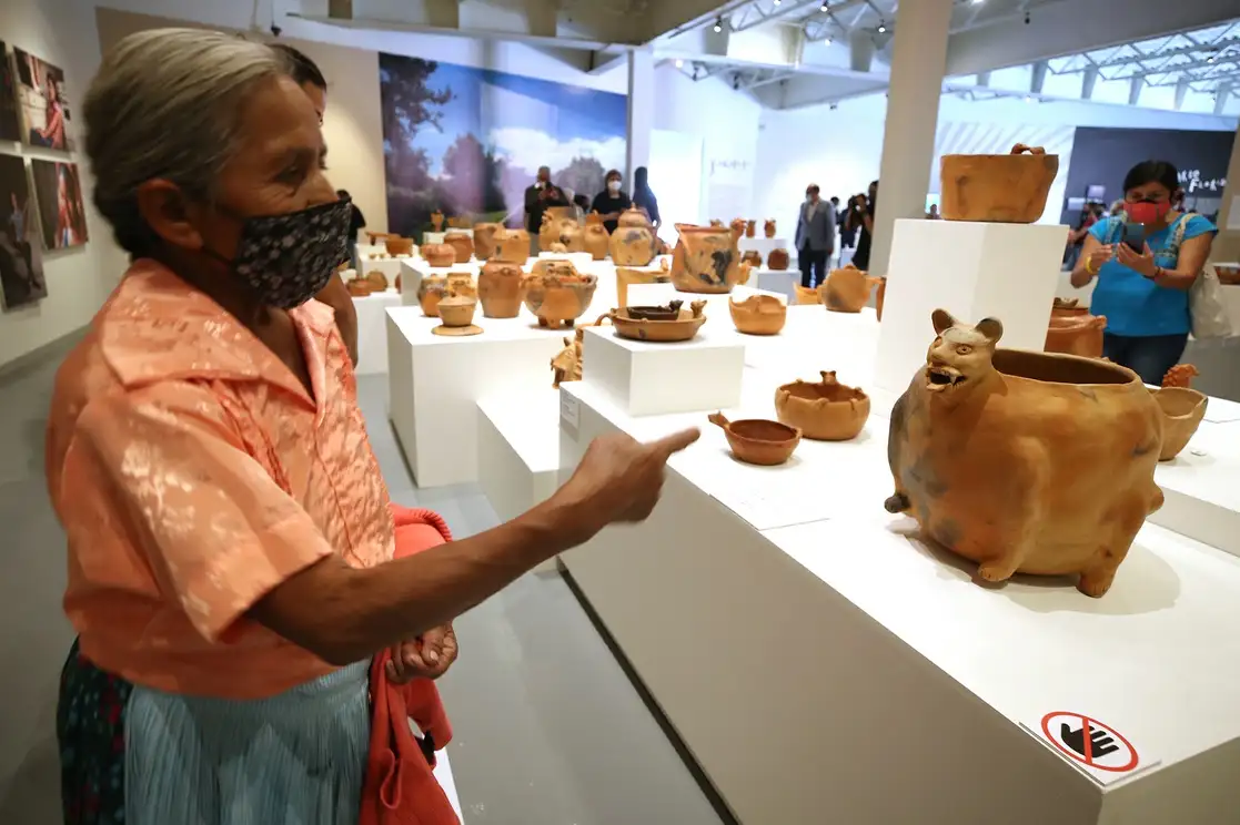 Las obras de barro de las artesanas nahuas estarán en el Museo Nacional de Culturas Populares hasta abril de 2022. Foto José Antonio López