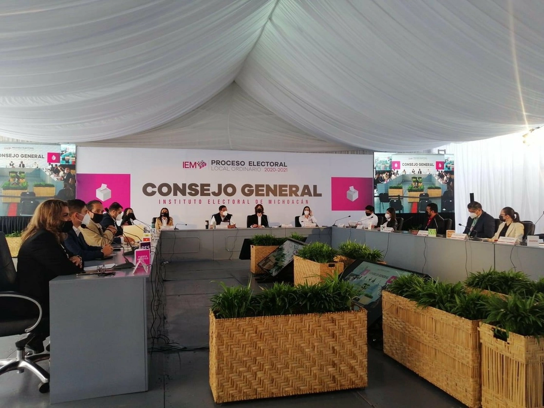 Sesión del Consejo General del Instituto Electoral de Michoacán, el 6 de junio de 2021. Foto tomada del Twitter de @IEMich
