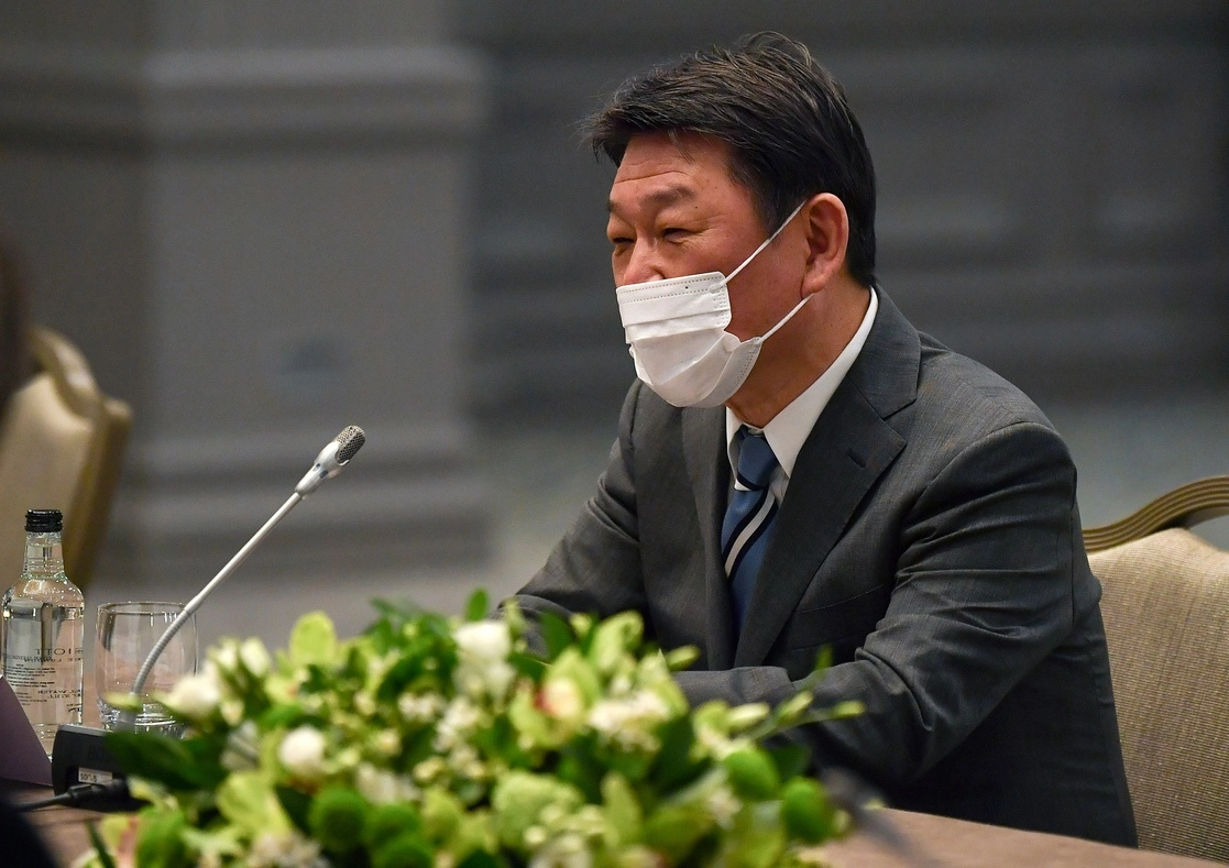El canciller japonés Toshimitsu Motegi en una cita previa a la reunión del G7 en Londres, el 3 de mayo del 2021. Foto Pool vía Ap