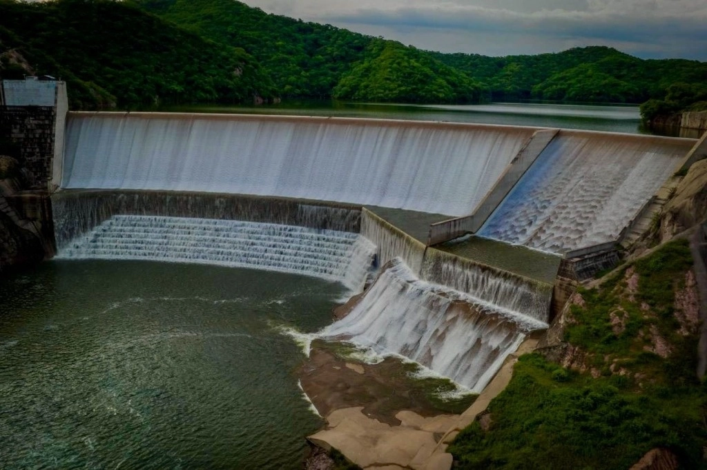 En días pasados fue inaugurado el distrito de riego de la presa “Picachos”, en El Rosario, Sinaloa. Foto Presidencia 