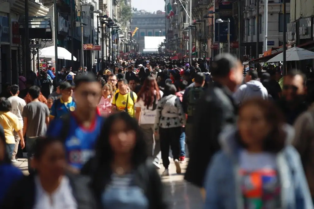 El Inegi indicó que en 2023, el 45.0 por ciento de las remuneraciones fue para mujeres y 55.0 por ciento para hombres, datos similares a los observados un año atrás. Foto Cristina Rodríguez / Archivo

