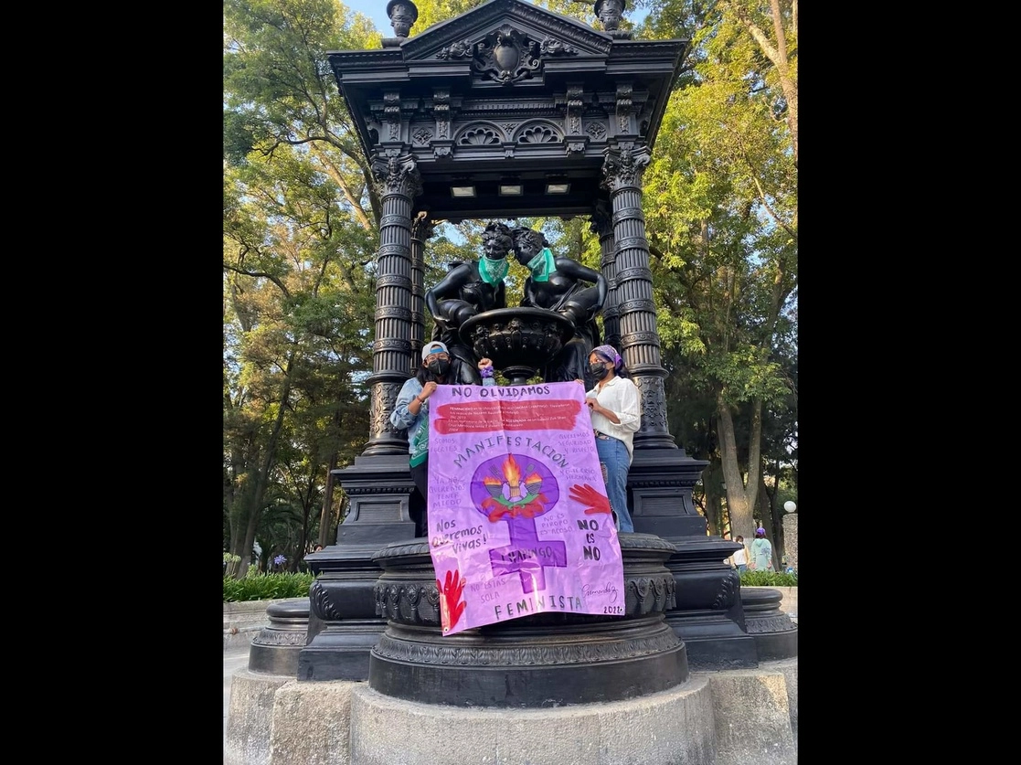 Las estudiantes realizaron un mitin frente al edificio de rectoría, donde exigieron mayor seguridad en el campus de la Universidad Autónoma Chapingo, el 17 de mayo de 2022. Foto ‘La Jornada’