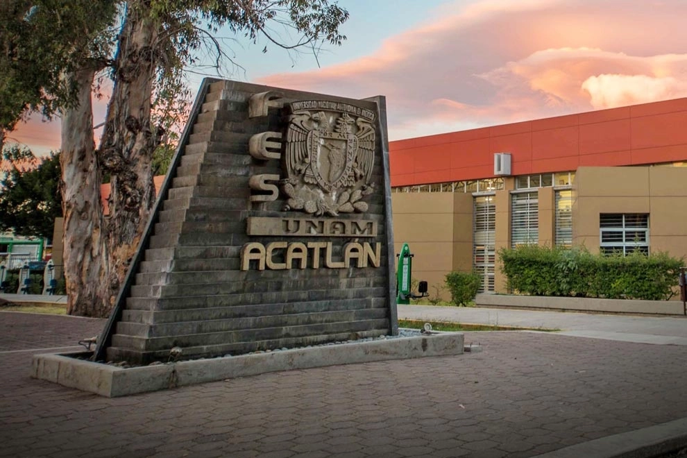 Alumnos de la FES Acatlán de nueva cuenta iniciaron un paro de actividades en solidaridad con los profesores de asignatura y ayudantes que han registrado retrasos y descuentos en el pago de sus salarios. Foto tomada del sitio www.gaceta.unam.mx / Archivo